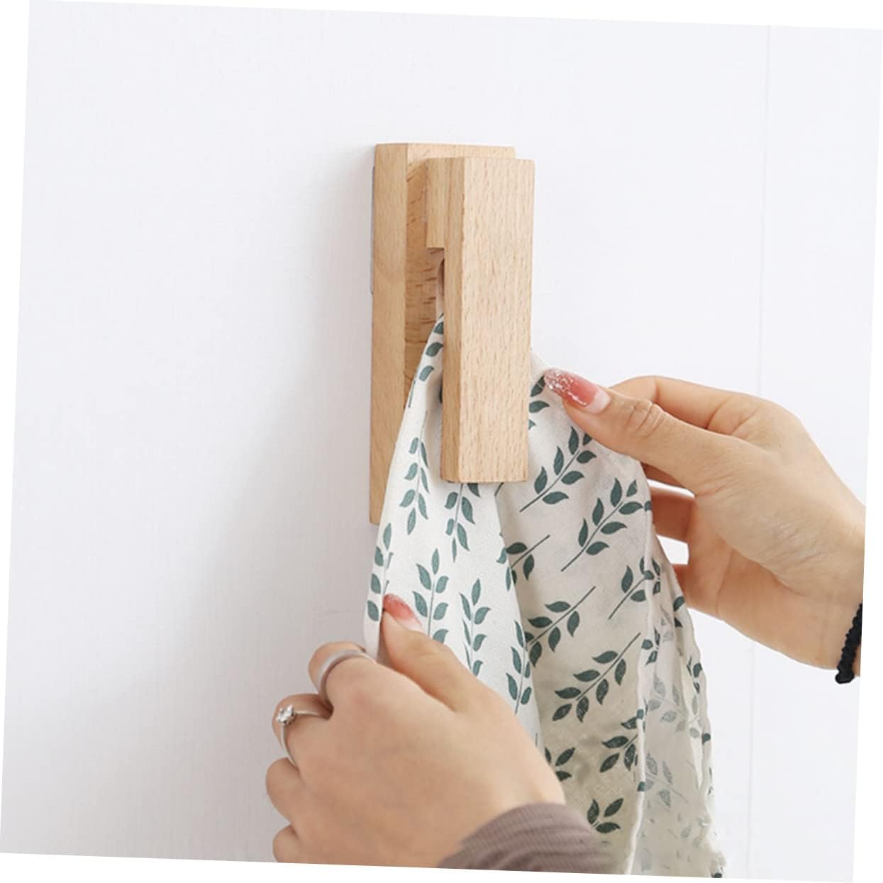 Alipis 2pcs Solid Wood Towel Hooks for Wall Mount
