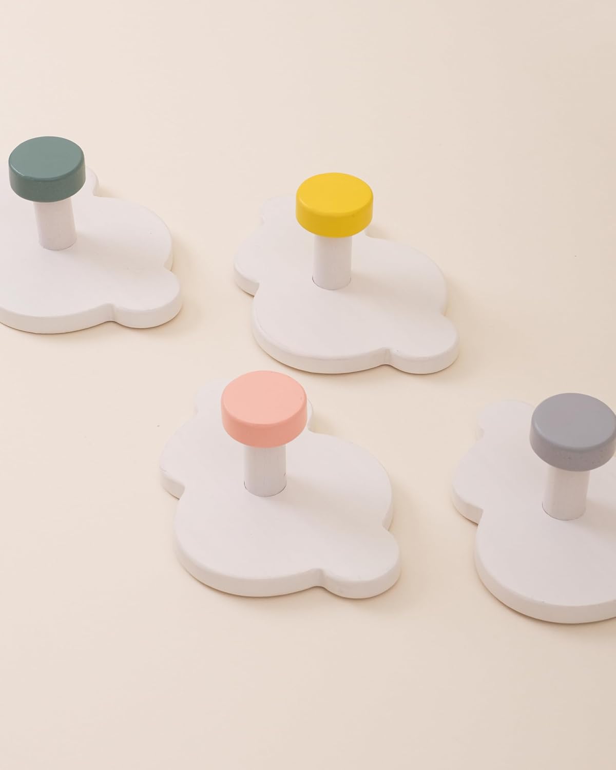 TopKai Cloud-Shaped Wall Hook Set - 4pcs Durable Wooden Hooks for Kids