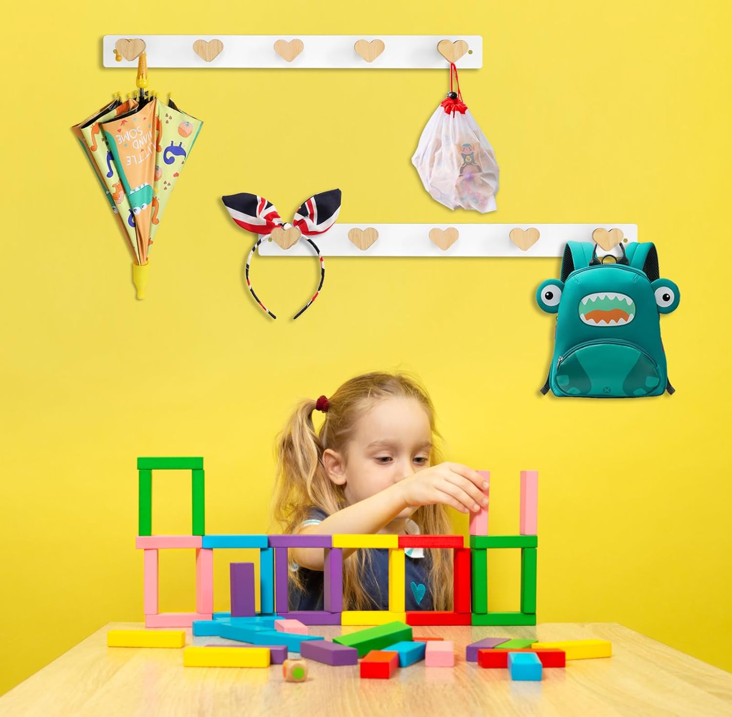 Yisiziyo Heart Shape Wall Mounted Coat Rack for Kids