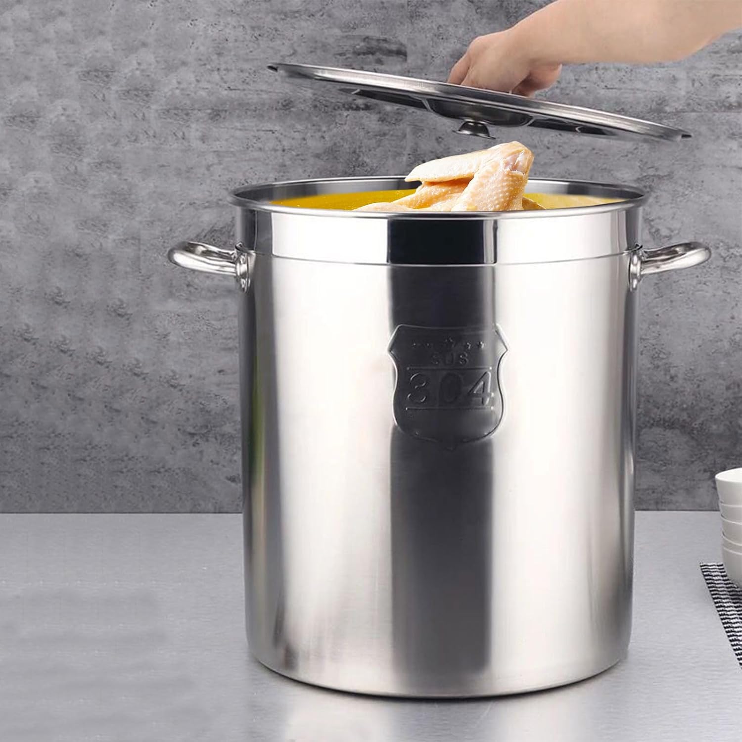 AIZYR 304 Stainless Steel Stockpot with Lid 6L