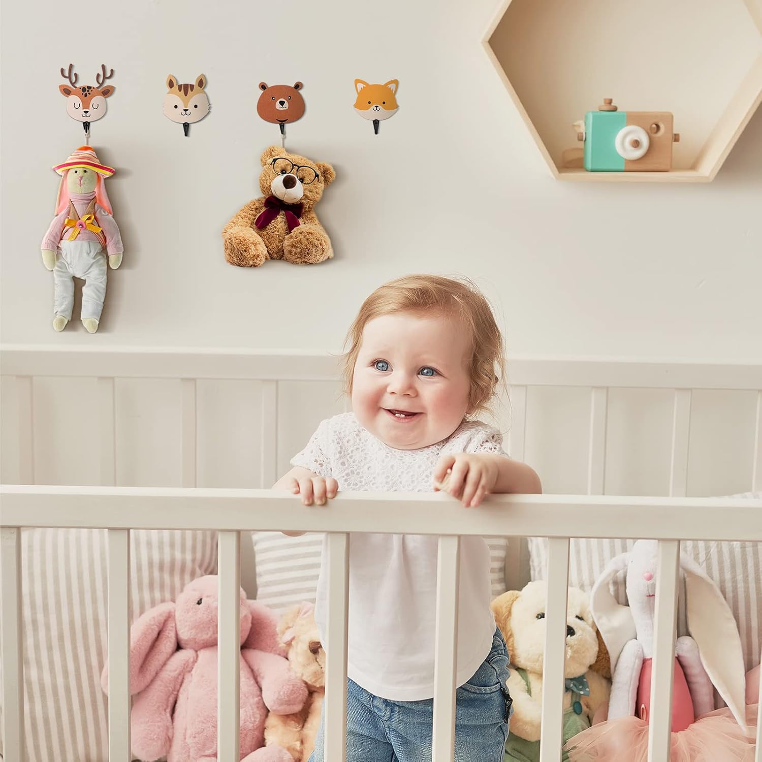 Tatuo 4 Pcs Kids Wall Hooks Wooden Safari Animal Decor