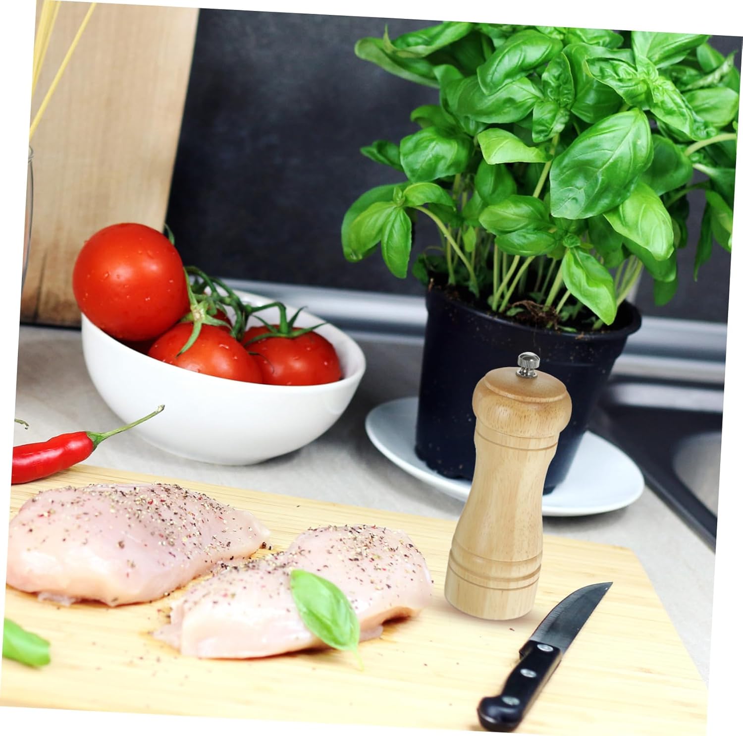 Hoement Pepper Mill and Salt Shaker Set 1