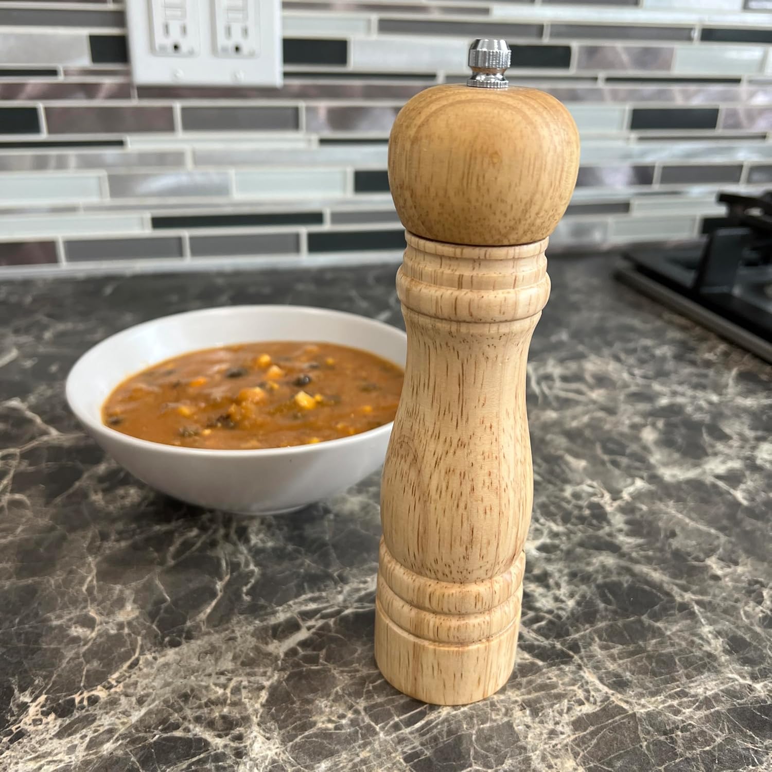 BNYD Wooden Pepper Mill with Adjustable Grind