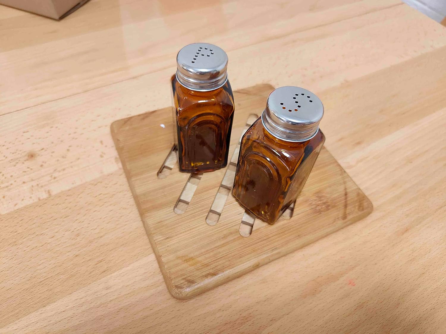 Ritadeshop Retro Glass Salt and Pepper Shakers Amber Set of 2